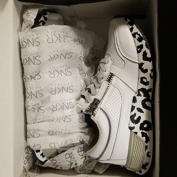 SNKR Project women's Rodeo 2.5 Size 6 - Picture 3 of 15